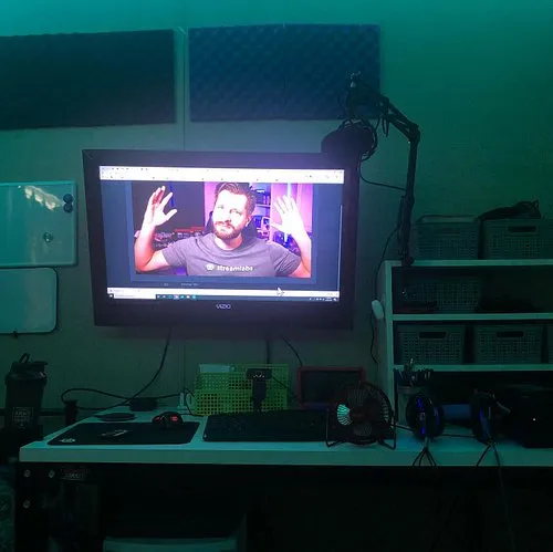 Stephens Gaming 101 gaming setup