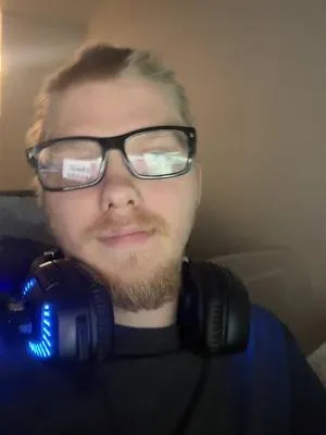 Stephens Gaming 101 creator in a branded shirt